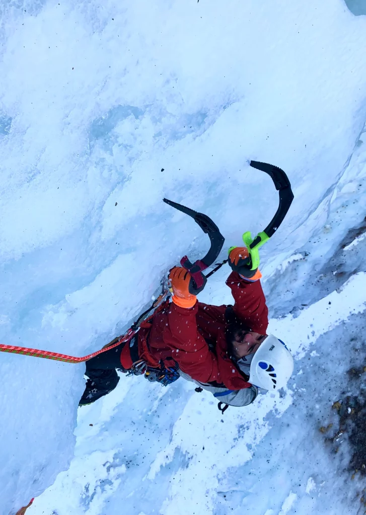 actividades guiadas de escalada en hielo